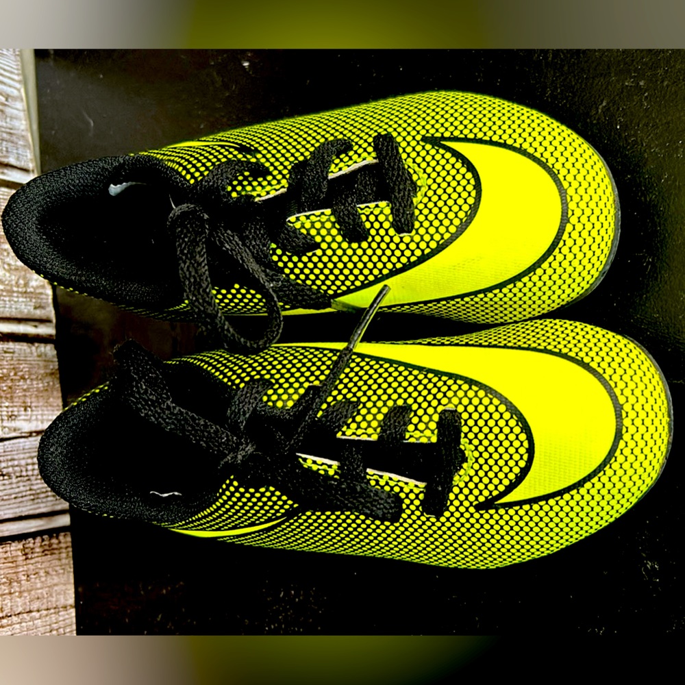 Nike Cleats Sz 10 Toddler